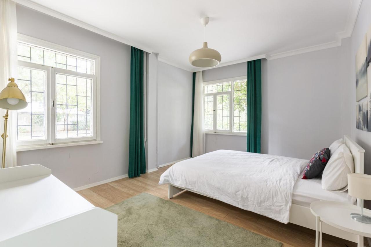 Outstanding Flat With Stylish Interior And Excellent Location Close To Shopping Malls In Sisli Appartement
