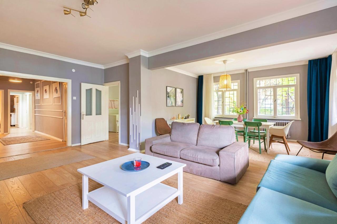 Outstanding Flat With Stylish Interior And Excellent Location Close To Shopping Malls In Sisli Istanboel
